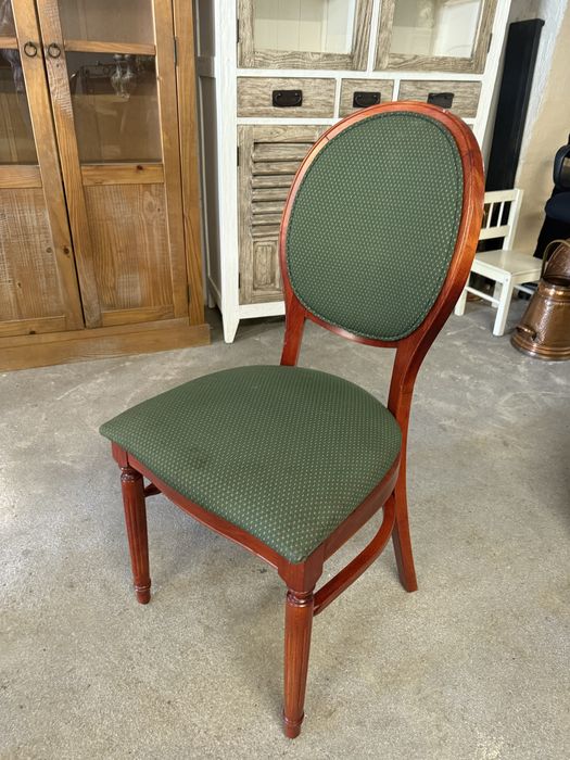 Krzesła medaliony masywne