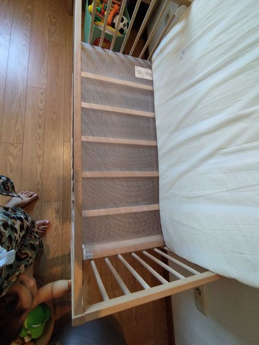 Conjunto Quarto de Bebé IKEA SNIGLAR: Berço + Colchão + Trocador