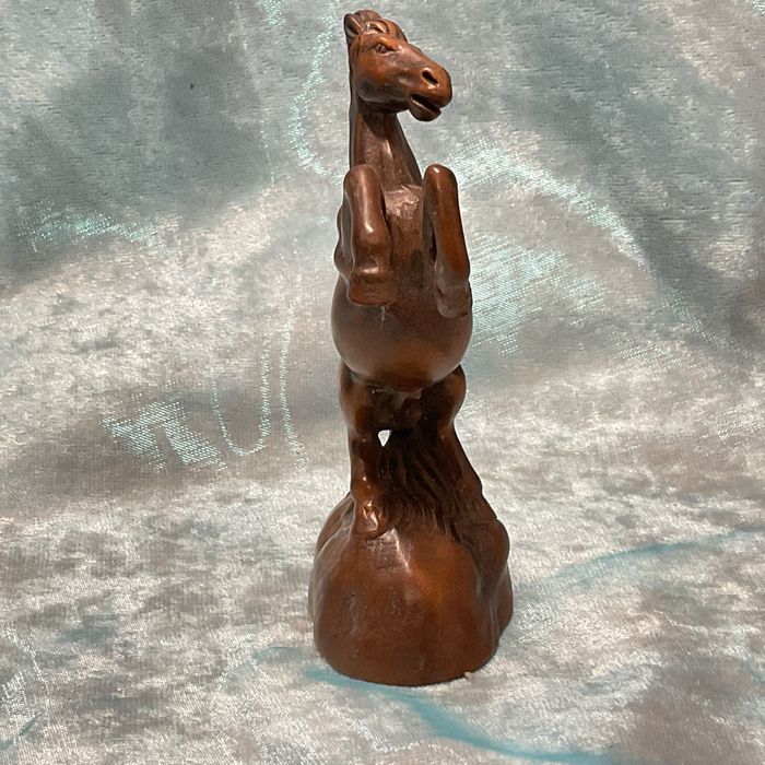 Escultura cavalo Madeira exótica