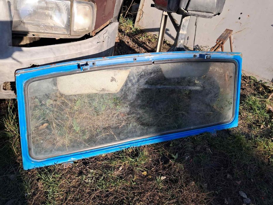 Лобову рамку зі склом на луаз