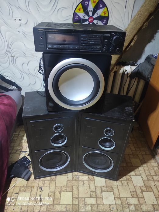 Ресивер, усилок  onkyo качественныый плюс сабб уфер и 2 колонки