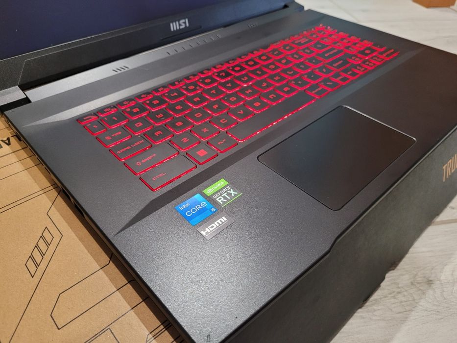 Laptop do gier NOWY MSI Katana 17,3'' i5-12450H/RTX 3050ti/16GB/144HZ