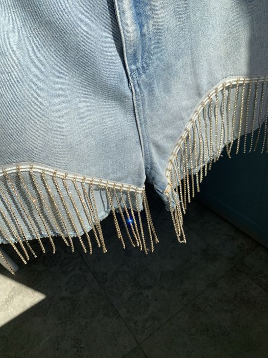 Блискучі джинсові шорти з камінням boohoo