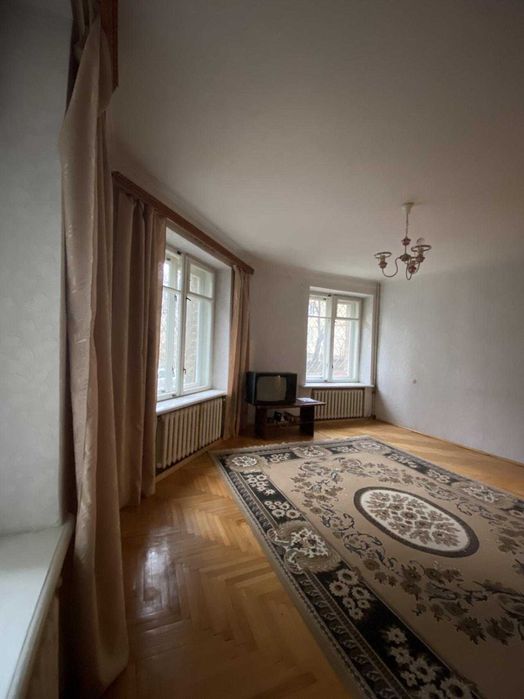 Продаж квартири 146 м2 біля парку культури