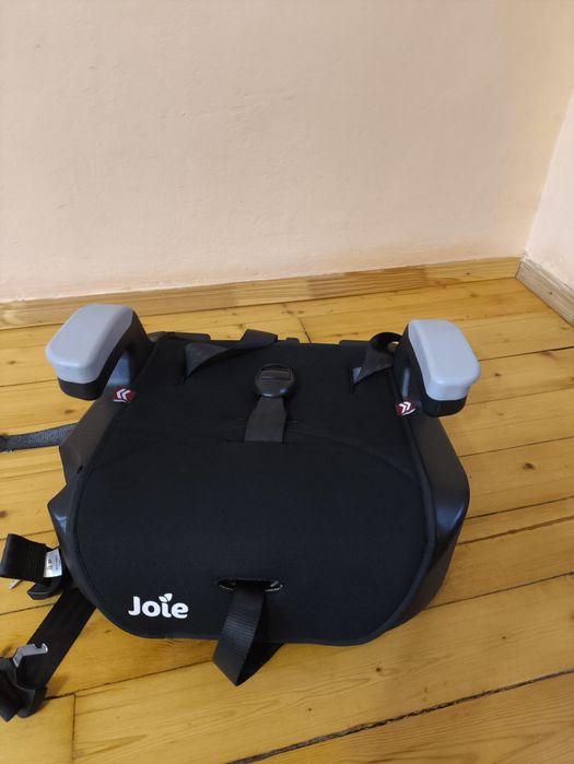 Автомобільні крісла