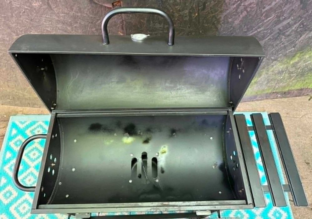 Duzy Grill Węglowy m-ki Lund z termometrem o wym. 52 cm x 94 cm x 107 cm stan bdb