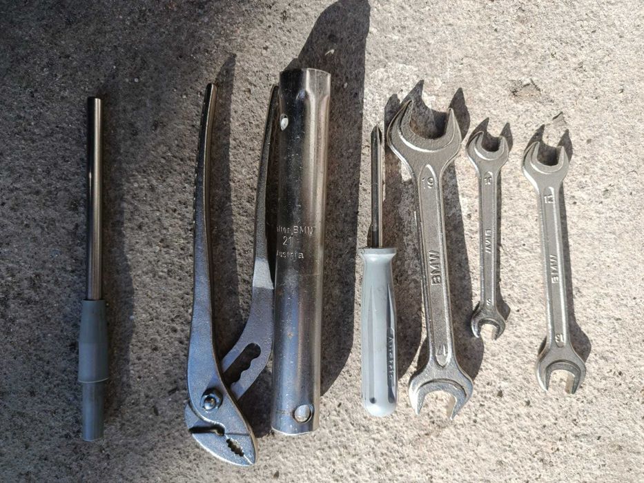 Ferramentas BMW E30 coupé originais