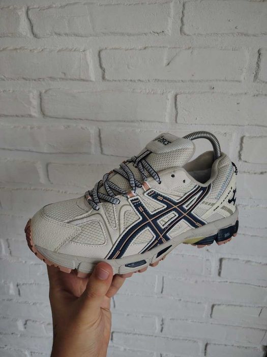 41 Зимові кросівки на хутрі чоловічі бежеві асікс кахана