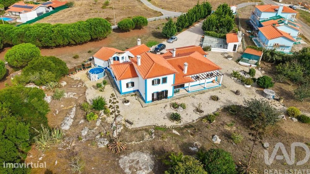 Quinta T4 em Reguengo Grande de 389,00 m2