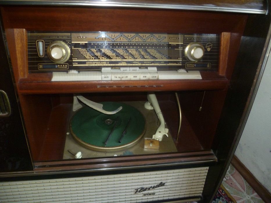 Móvel FLORIDA STEREO Alemanha 1950 radio Blaupunkt giradiscos FUNCIONA