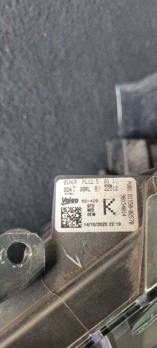 Farois/Óticas Toyota Corolla E21 Hybrid A