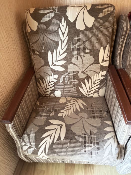 Мʼяких два крісла