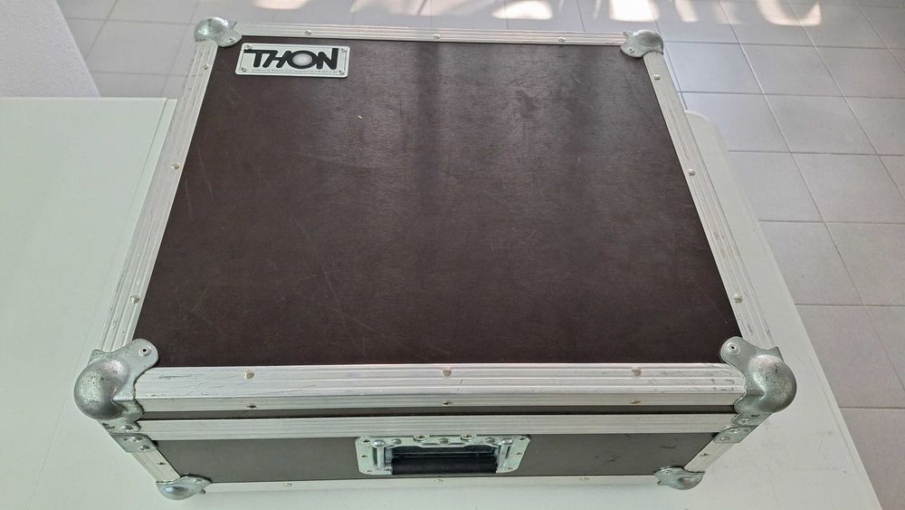 Rack / Flightcase Várias - SKB, Mesa Mistura, etc