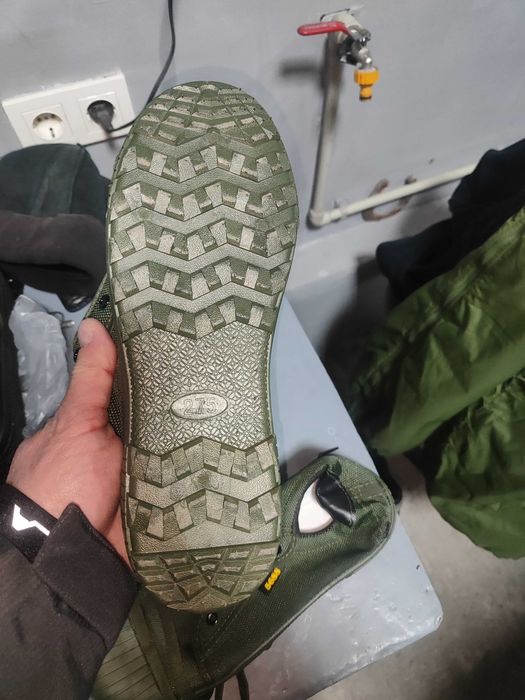 Продам літнє взуття