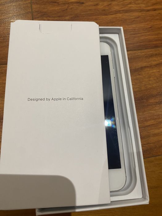 iPhone 7 com 128gb de memória