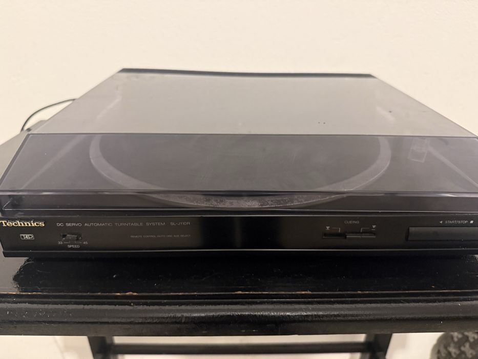 Gira discos Technics SL-J 110R