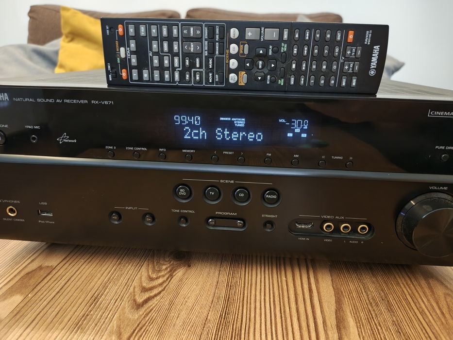 Yamaha RX-V671 Pilot HDMI