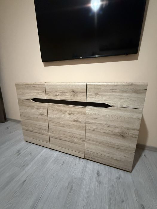 Меблі в спальню ліжко , 2 тумби , шафа , камод