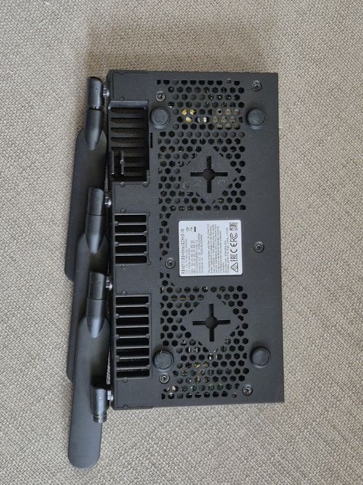 Роутер MikroTik RB4011iGS+5HacQ2HnD-IN