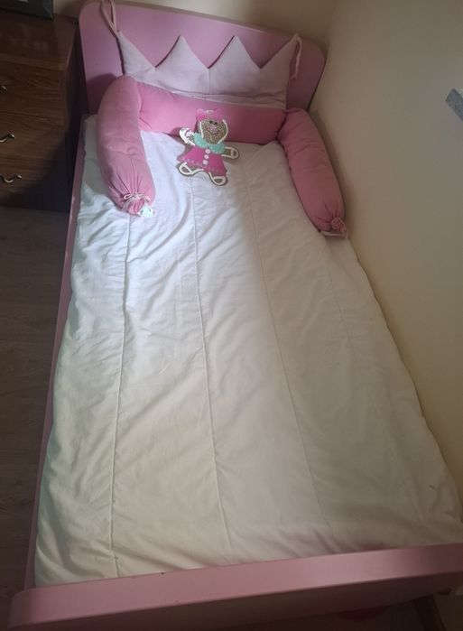 Cama menina rosa