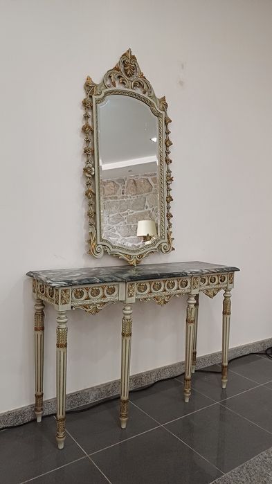 Mesa e Espelho estilo vintage