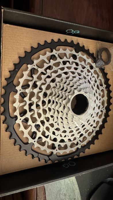 Kasteta GARBARUK 12rz 12s 11-52 Shimano HG Czarna