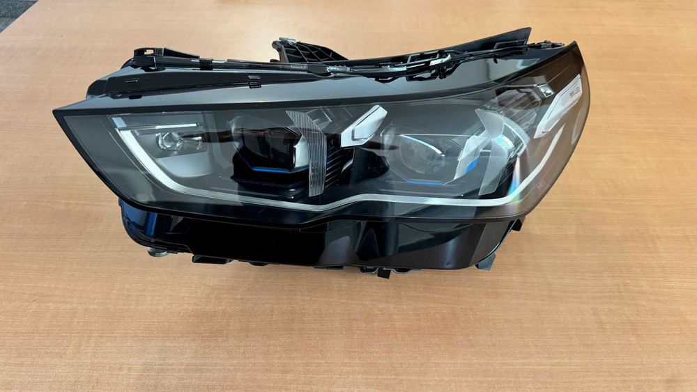 Farol BMW 5 Full LED Adaptativo 2023+ Esquerdo
