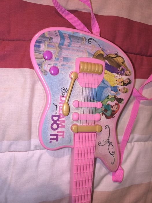 Guitarra Disney princesas