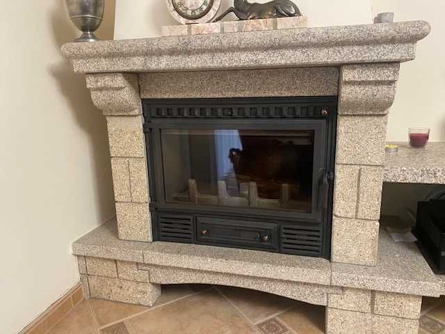 Lareira em pèdra com recuperador de calor ventilador  (como novo )