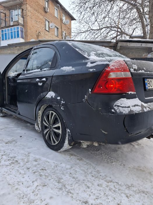 Продам Шевроле Авео їздить щодня.