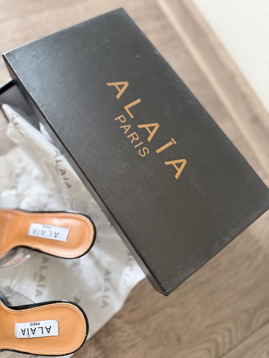Alaia алая чорні туфлі босоніжки 37 38 розмір