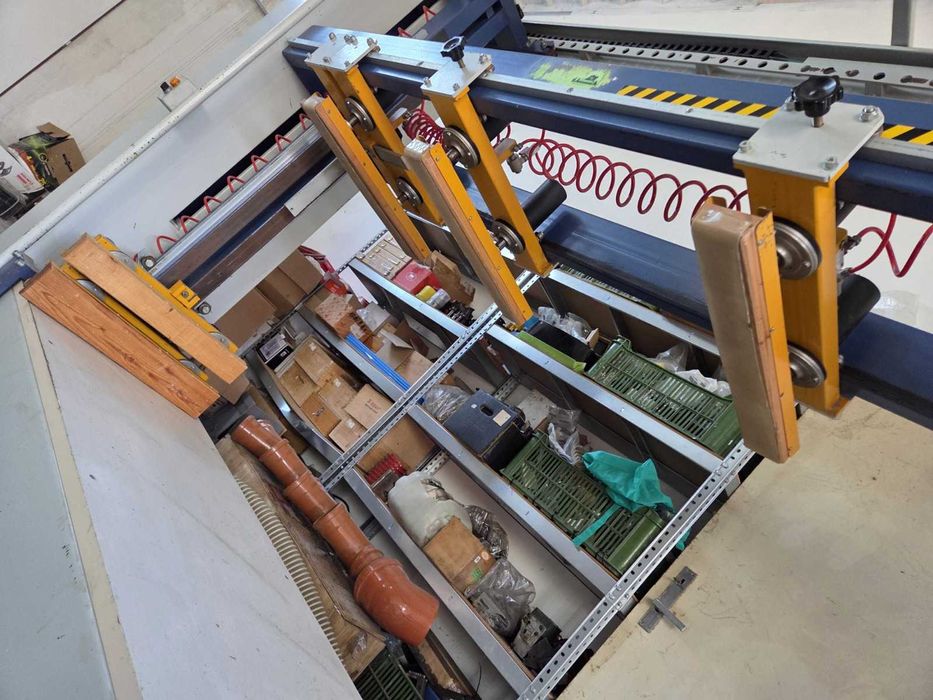 Prasa  do skrzyń meblowych Ramach