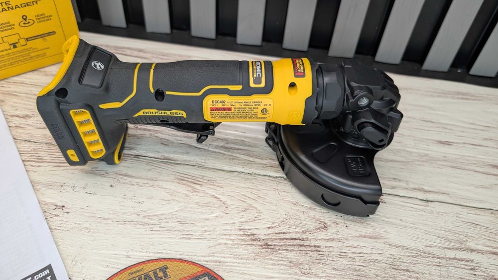 Болгарка КШМ Бесщіточна DeWalt DCG402