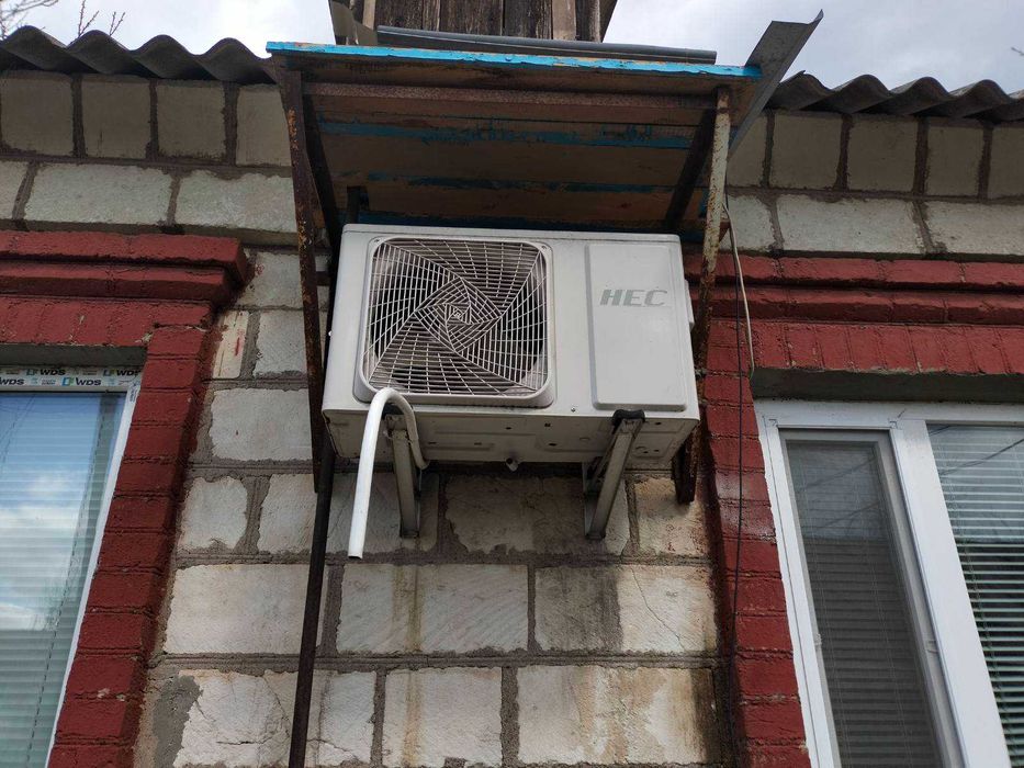 Встановлення кондиціонерів.