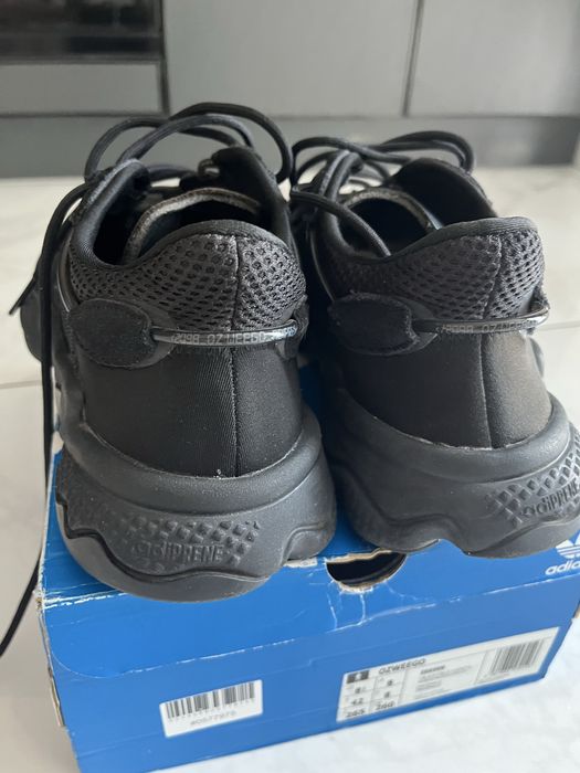 Кросівки adidas