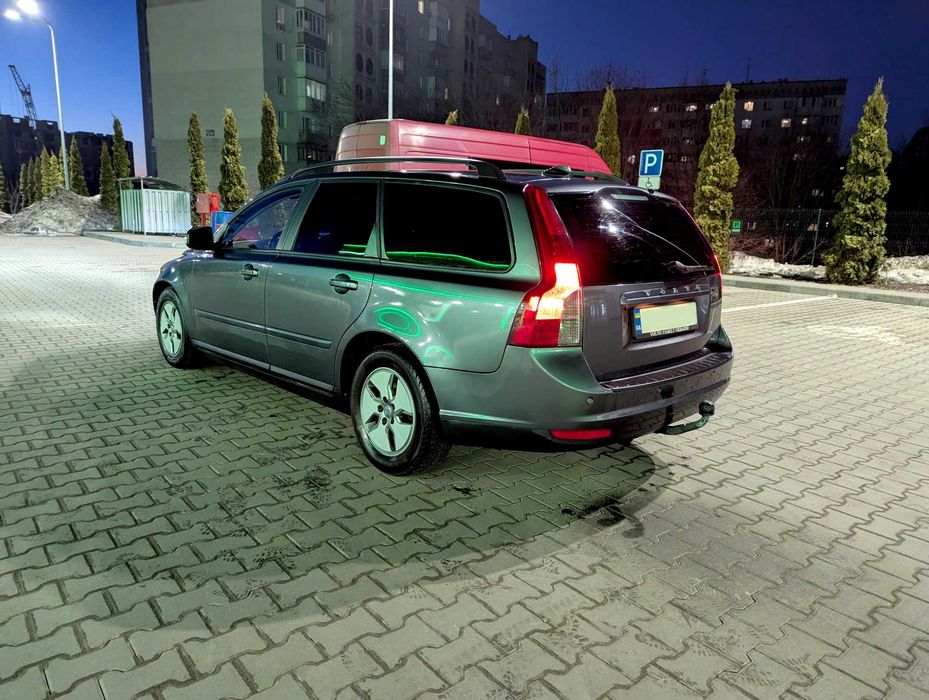 Volvo V50 2010 VIN YV1MW76F2A2557961 фото оголошення 4 з 12