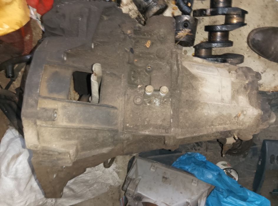 Коробка Рено трафік2.1д.