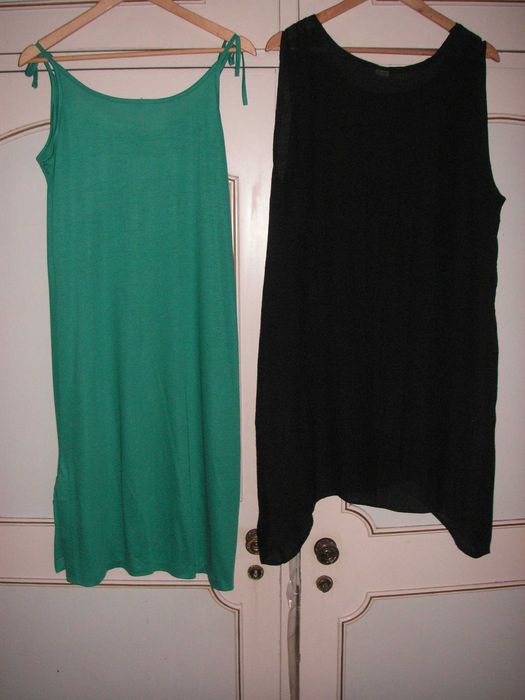 Vestido de Algodão Verde e de Algodão e Seda Preto Pintado à Mão
