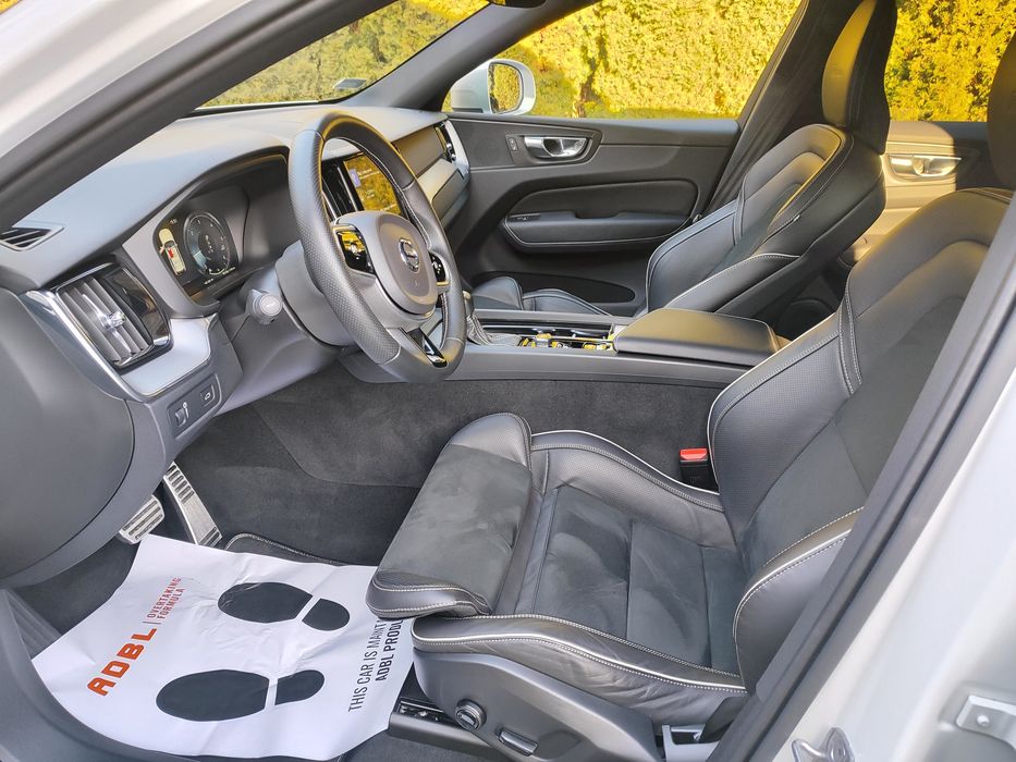 Auto detailing (polerowanie, pranie tapicerki, powłoka ceramiczna,)