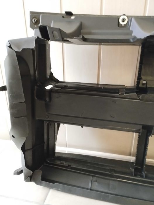 BMW X1 F48 51747374197 51748499134 жалюзі 8779815 до рест 5174187798