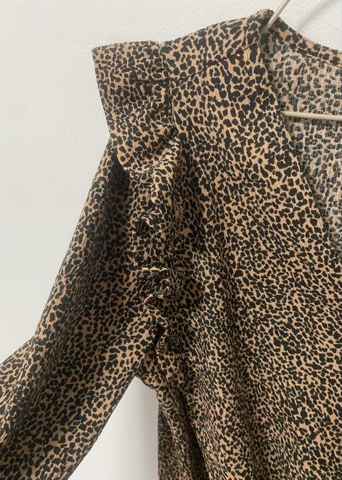 Sukienka panterka cętki Mohito rozmiar L falbanki