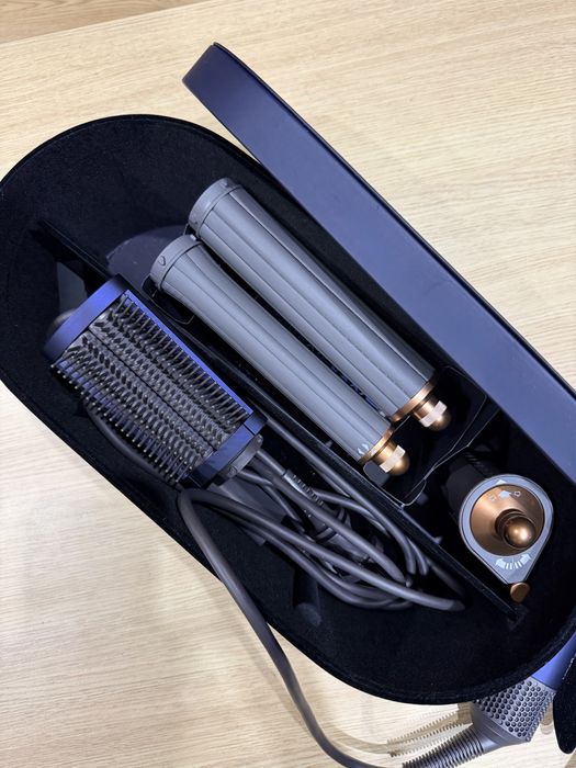 Продаю дайсон (dyson hs05 complete long volumise)