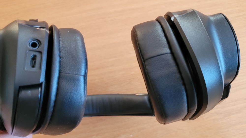 Logitech G935.  100 % działajaca