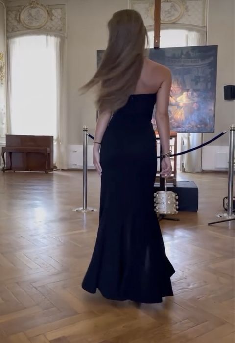 Вечірня сукня від бренду MAGIRANI