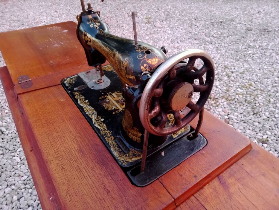 Maszyna do szycia Singer antyk