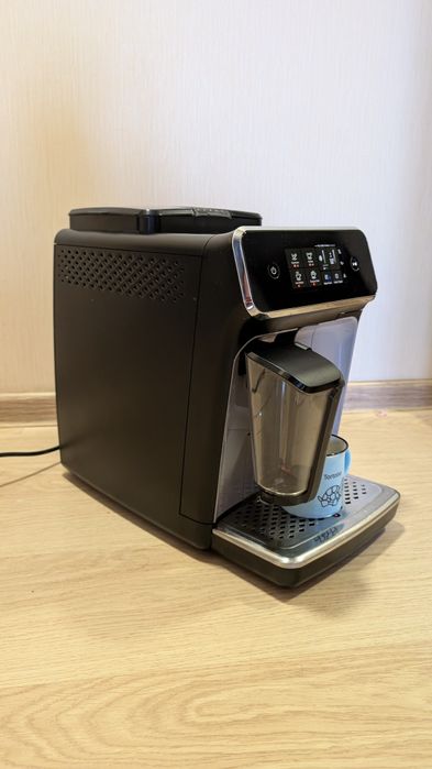 Кофеварка / Кофемашина Philips Saeco EP2235