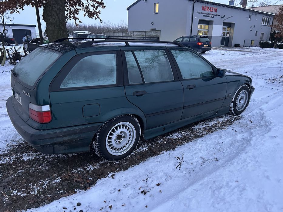 Bmw e36 touring 328 z vin