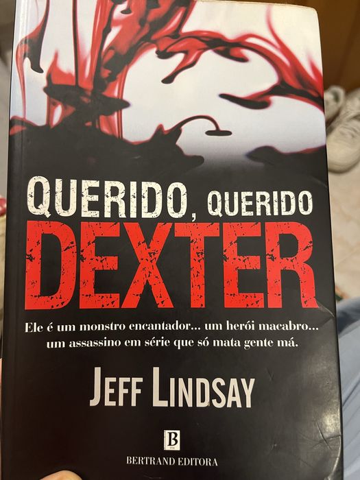 Livro DEXTER otimo estado ( TROCO PELO LIVRO DIARIO DE ANNE FRANK)