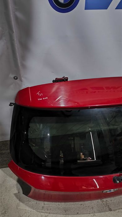 Porta Mala BMW Serie 1 (F20/F21) Vermelho