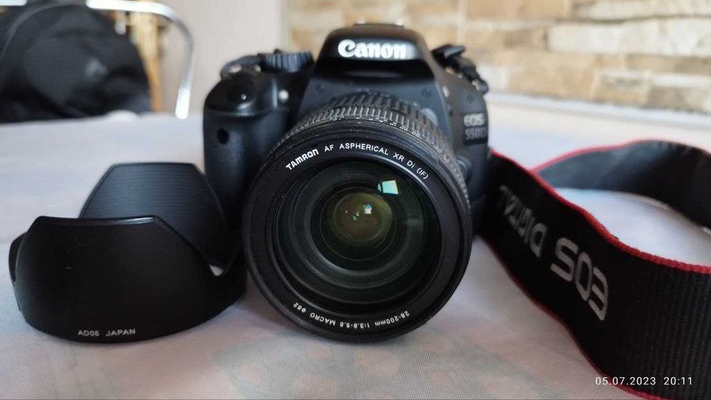 Зеркалка CANON EOS 550D с объективом TAMRON AF28-200mm + комплект